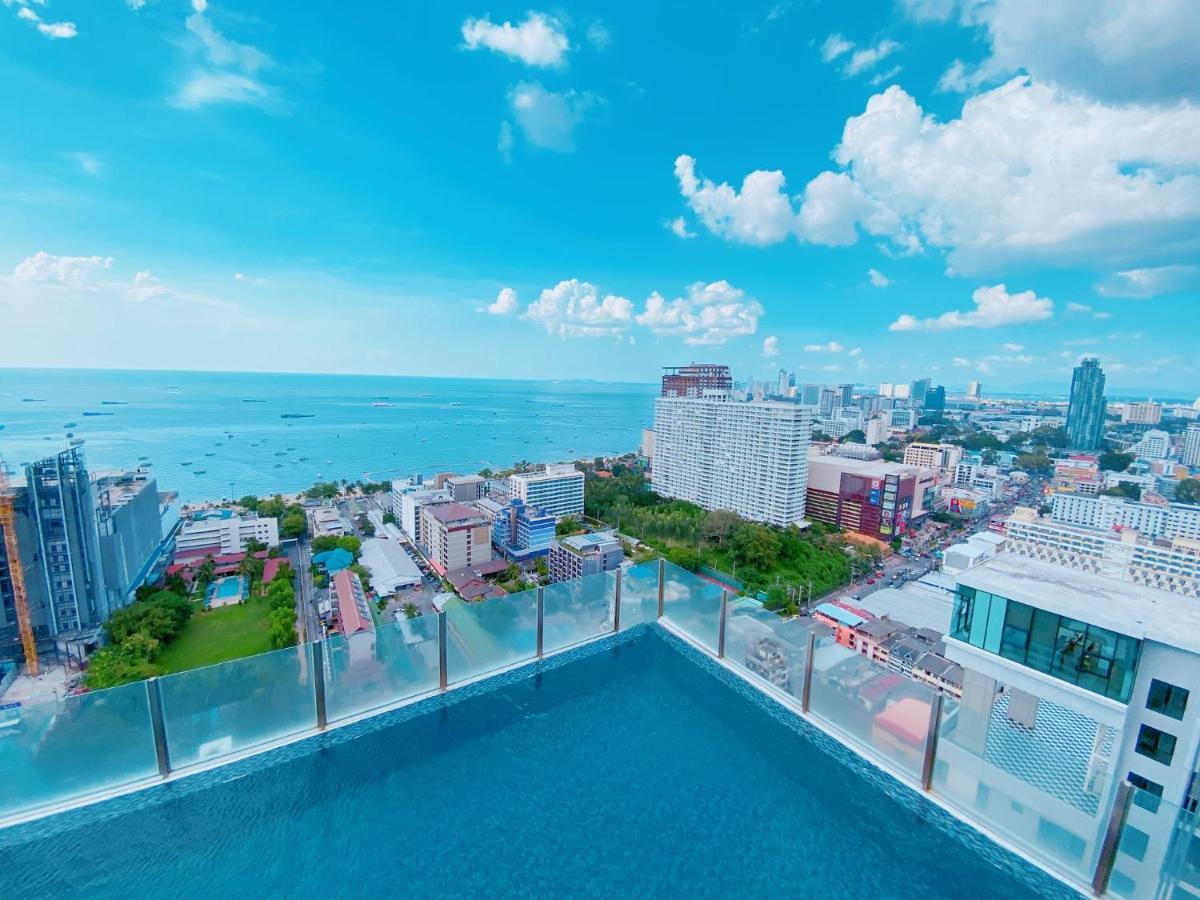 The Base Seaview Holiday Inn Pattaya Ngoại thất bức ảnh